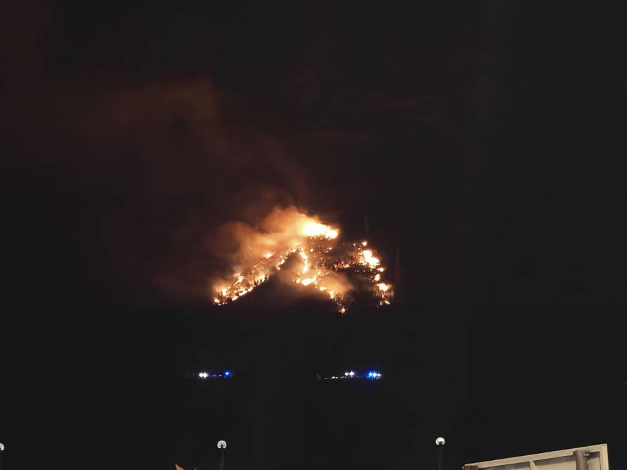 Lokaliziran požar kod Solina