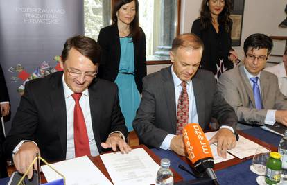 Potpis u Splitu: HBOR od EU banke dobio 250 milijuna eura 