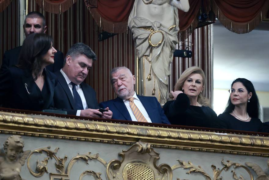 Prizor koji se rijetko viđa: 'Lennon' u zagrebačkom HNK okupio četiri predsjednika