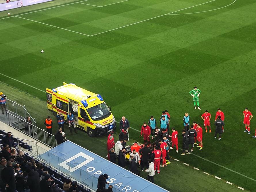 Šok na utakmici 'vatrenih': Izbornik Turske samo se srušio!