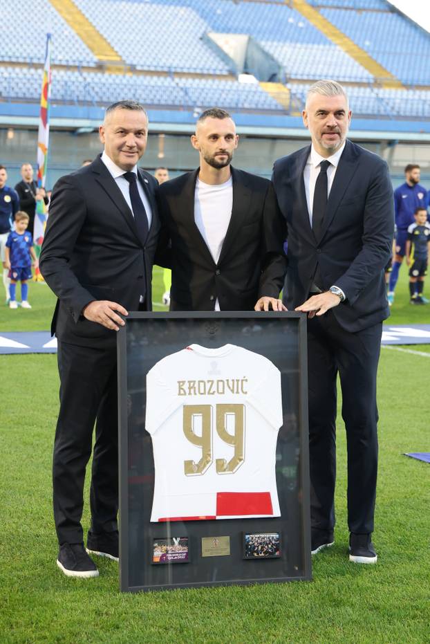 Zagreb: Marcelo Brozović uoči susreta Hrvatske i Škotske dobo priznanje HNS-a 