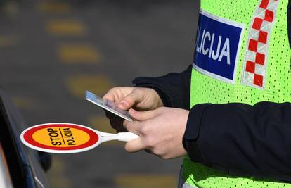 U Zagrebu uhitili pet Indijaca, svi su imali lažirane vozačke