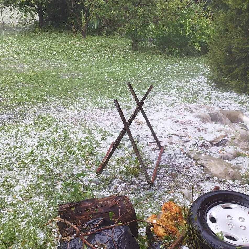 Nevrijeme koje je  poharalo Sloveniju stiglo i u Hrvatsku: Tuča u Oroslavju i Donjoj Stubici