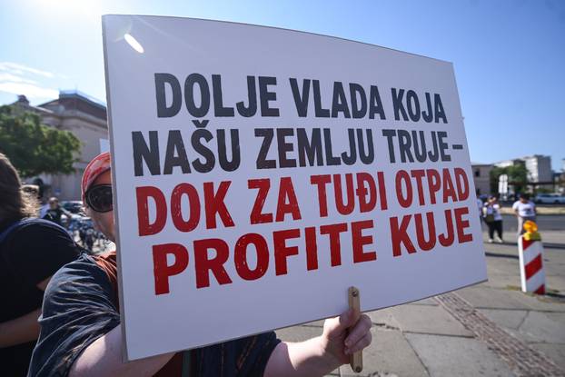 Zagreb: Okupljanje prosvjednika Hodaj za Liku, hodaj za Hrvatsku