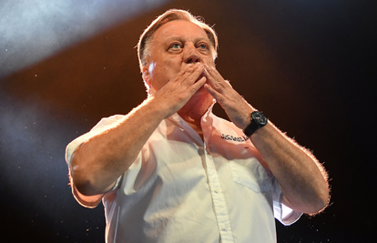 Halid Bešlić nije dobro: Otkazao je jedan koncert i u Hrvatskoj...