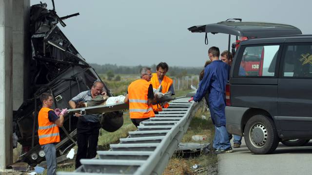 Slovački autobus smrti na A1: Vrištali su pod tonama željeza