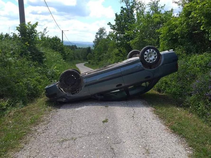 'Vozio sam pa onda ispred sebe ugledao prevrnuti automobil'