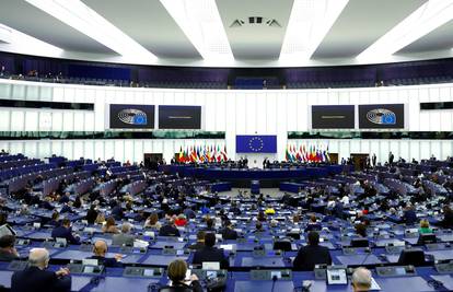 Europski parlament osudio je stanje ljudskih prava u Hong Kongu i pozvao na sankcije