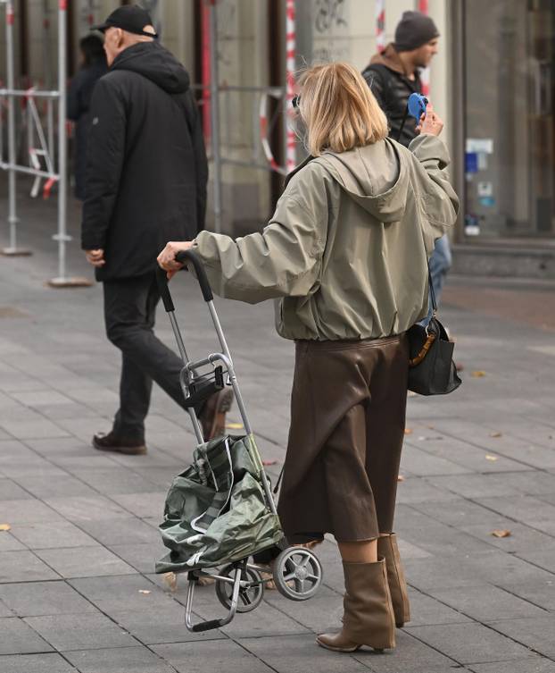 Zagreb: Ankica Dobric prosetala gradom