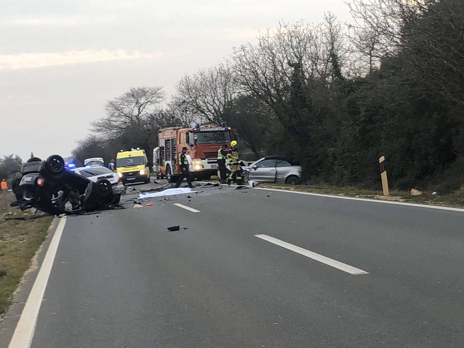 Crna nedjelja na cestama: Pet ljudi ozlijeđeno, dvoje poginulo