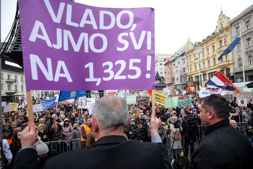 'Dosta je!' Najsnažnije poruke koje su učitelji poručili Vladi