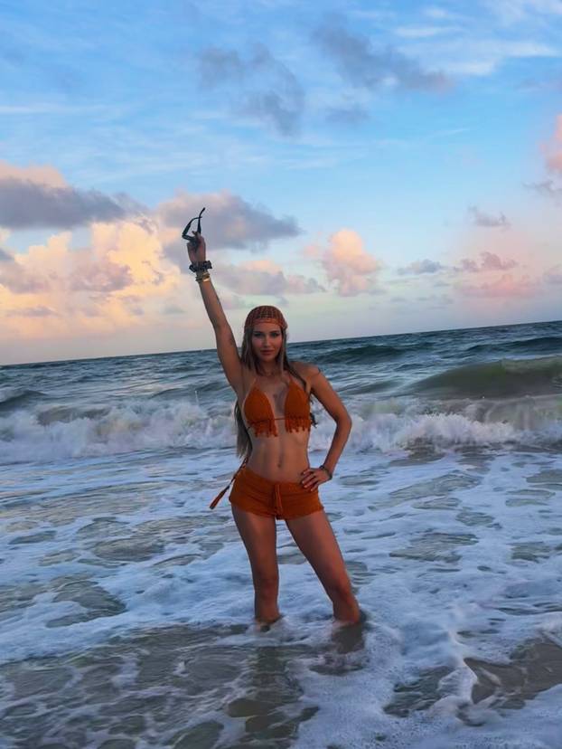 FOTO Igrala je tenis, a onda se odlučila skinuti za Playboy. Sad se razvodi: 'Treba mi sloboda...'