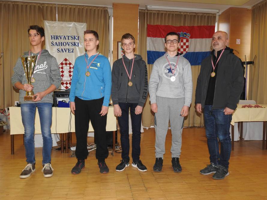 Ima ko jači? Đurđevčanke opet  najbolje na šahovskom turniru