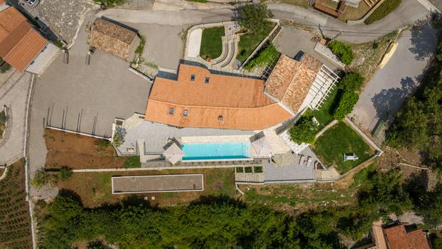 FOTO Kaštelet kod Opatije iz snova: Obnovili smo ga kako bismo očuvali obiteljske tajne