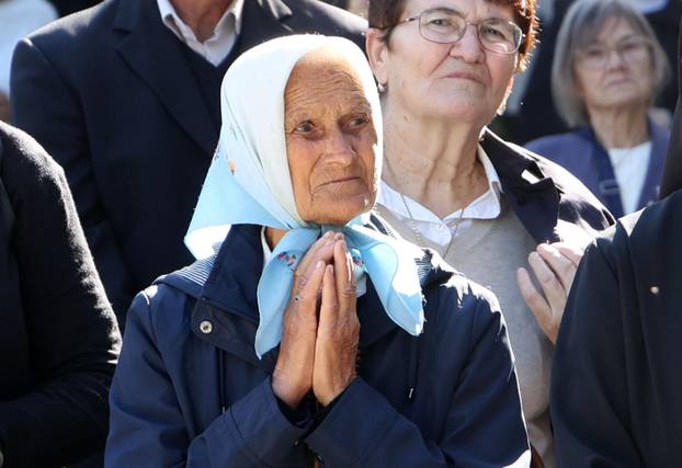 Šibenik: Na blagdan Svih svetih misno slavlje predvodio je mons. Tomislav Rogi?