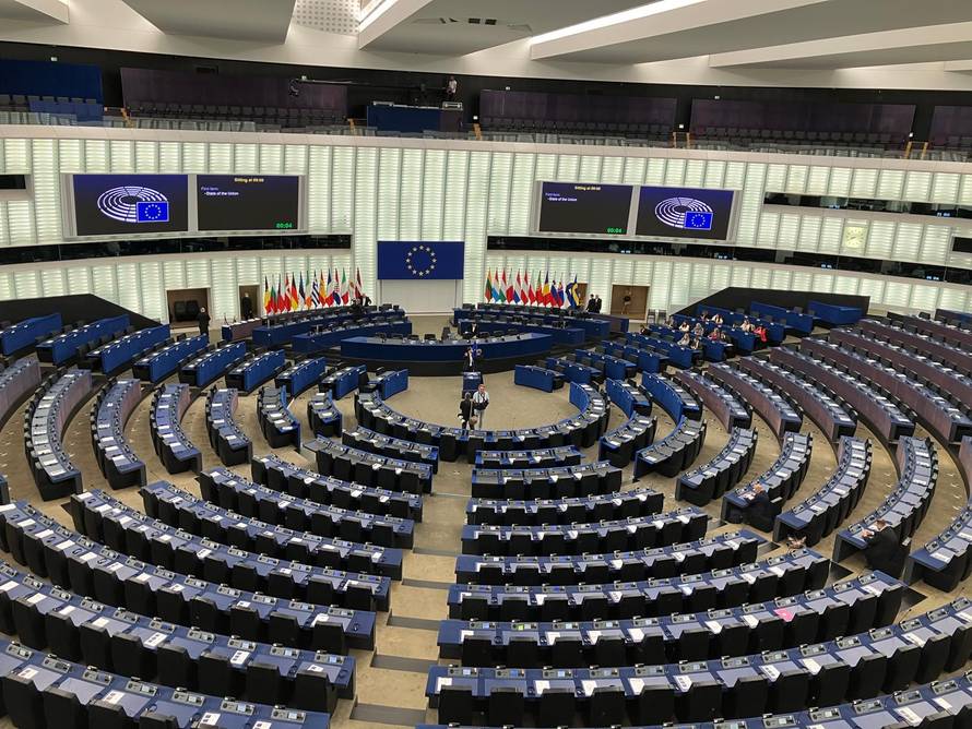 24SATA UŽIVO IZ STRASBOURGA: Von der Leyen najavila nove mjere. Ilegalni migranti RAUS!