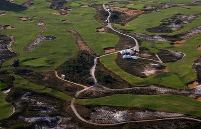 Golferima je najteže: Prijete im kajmani, kapibare i razne zmije