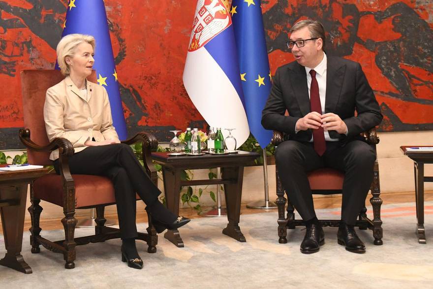 Ćuti, bre i slušaj! Von der Leyen u programu uživo oprala Vučića