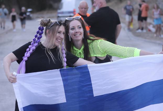 Split: Dolazak partijanera na drugu večer Ultra Europe festivala 2025.