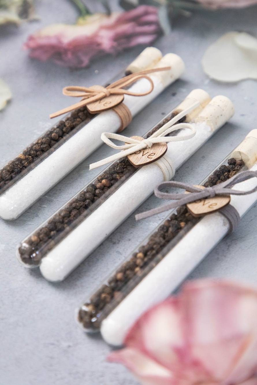 Zašto su epruvete postale novi hit na eventima, vjenčanjima i među poslovnim darovima