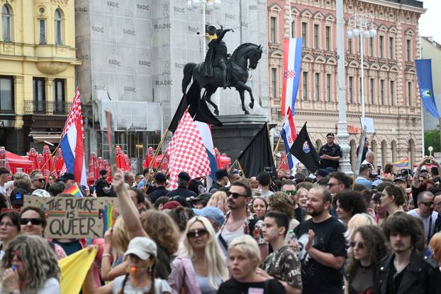 Zagreb: 25. Povorka ponosa LGBTIQ zajednice "Korak po korak, iskorak!"