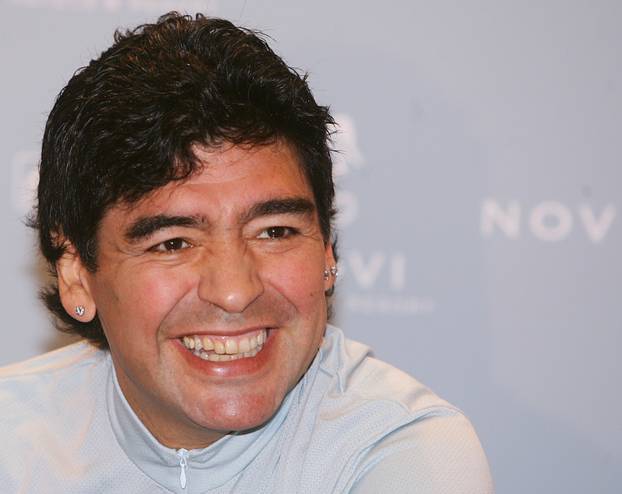 25.11.2020. Umro je veliki Diego Armando Maradona