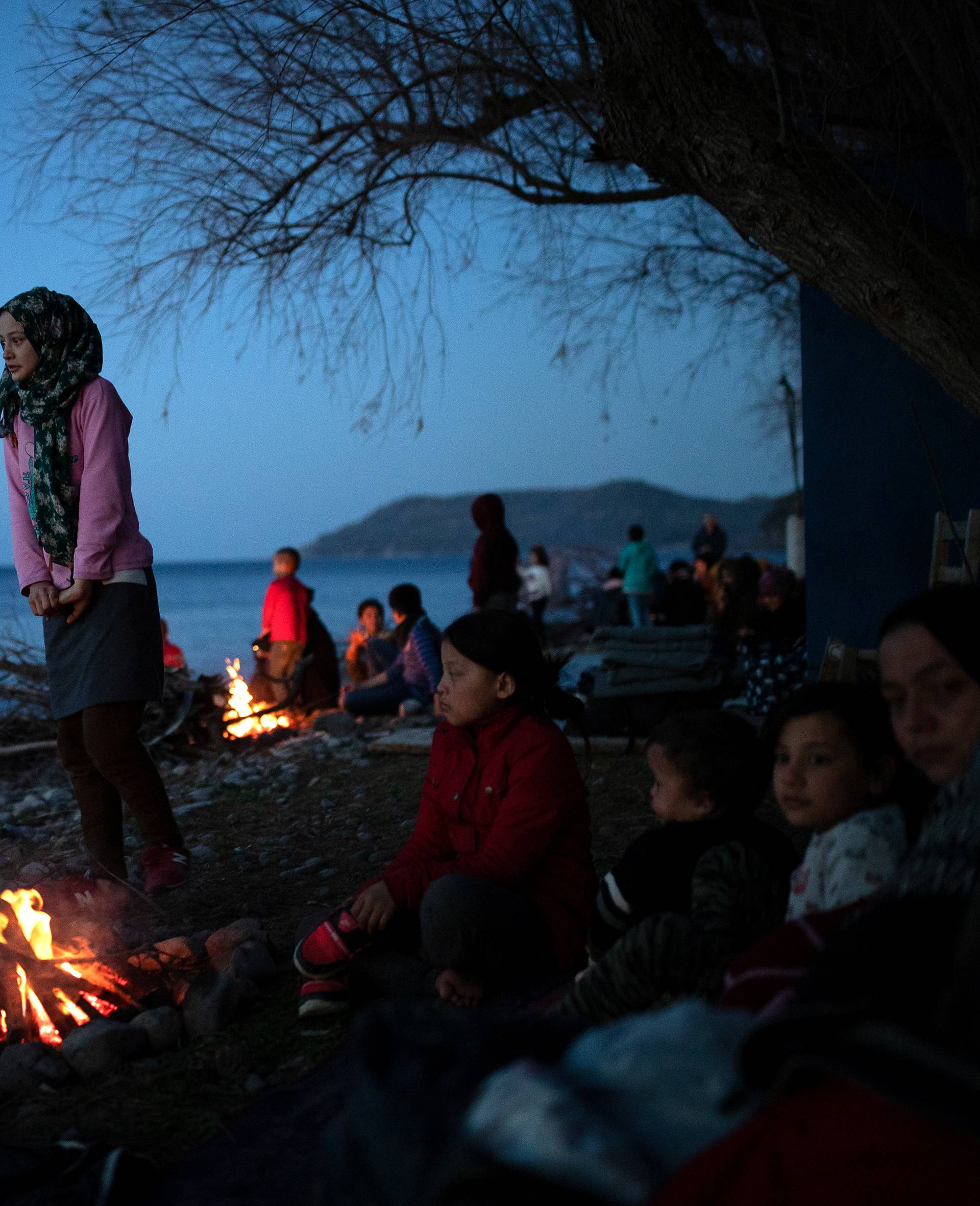 Kaos u Grčkoj: Pucali na brod s migrantima?! Pogledajte video