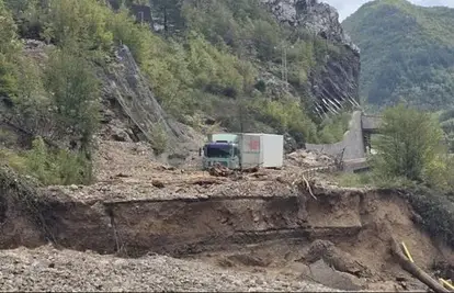 Drama kod Jablanice: Nestale ceste, više je poginulih, spasili dijete, stižu helikopteri u pomoć