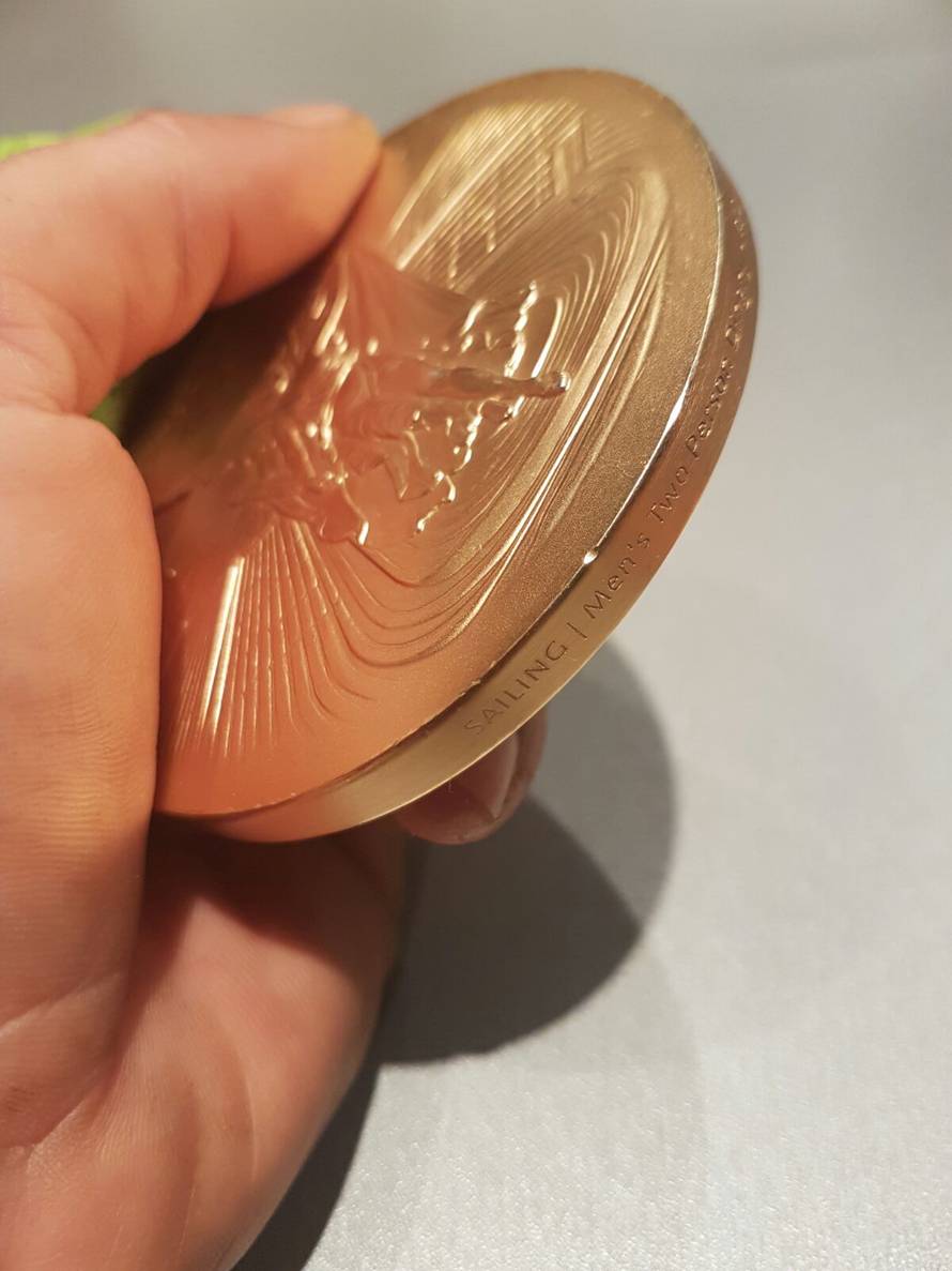 Gdje su medalje: U vitrinama, iznad kreveta, u čarapama...