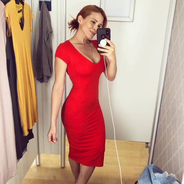 FOTO Isklesana Ana odiše seksepilom i samopouzdanjem: Evo što jede da održi top formu