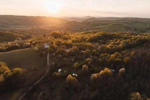 Pastirska koliba u Vojniću je idealna za vikend putovanje