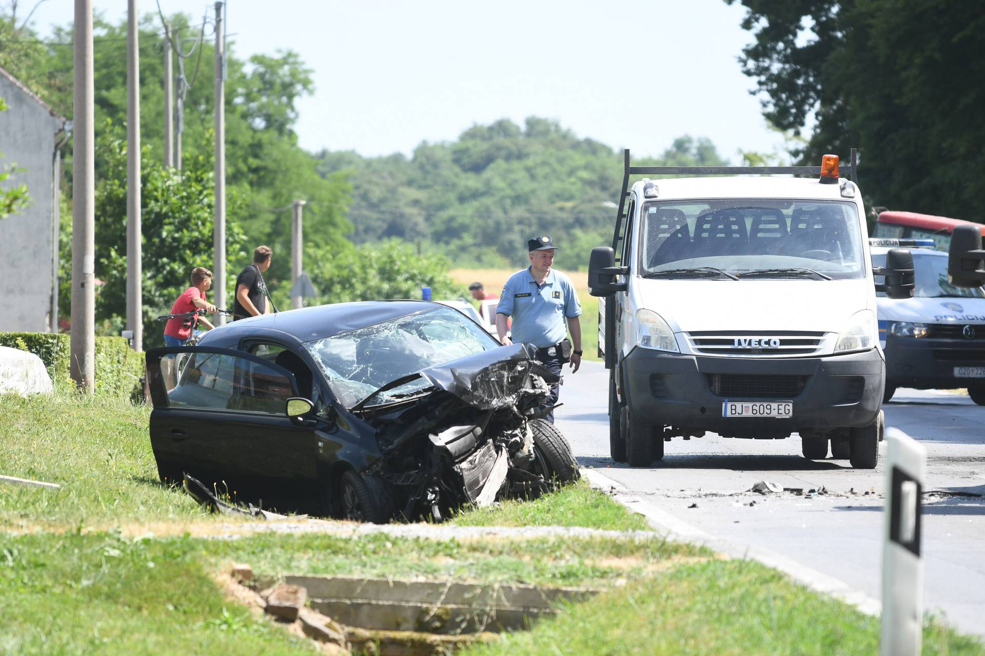 'Vozač je zapomagao. Rekao mi je: Gorim, izvuci me, molim te'