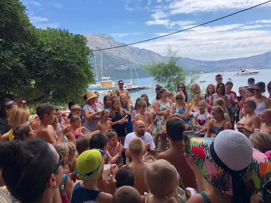 Usprkos bolovima u ramenu, Ribafish pliva prema svom cilju