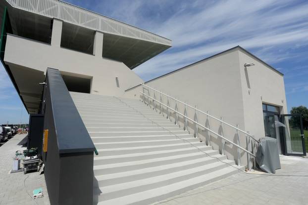 U baranjskom selu od 500 stanovnika sagrađen stadion kakvog nemaju ni neki prvoligaši