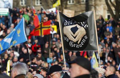 Diljem Europe prosvjeduje tisuće pristaša pokreta Pegida