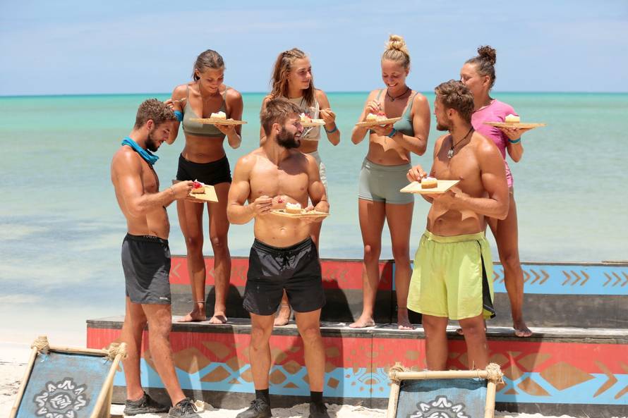 Plavi pobijedili u igri, a izgubili plemenski imunitet. Antonia je zajecala: 'Teško nam je palo...'