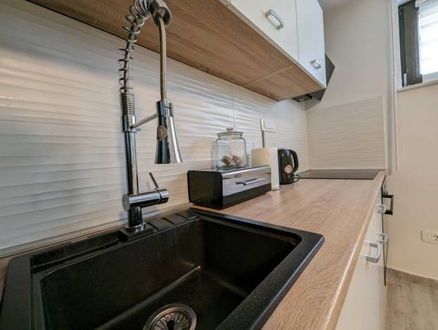 FOTO Prodaju garsonijeru u Zagrebu: Dok kuhate, gledate osobu na wc-u! Ovo je cijena...