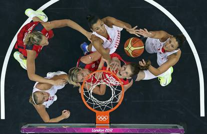 Hrvatske košarkašice upisale i treći poraz, pale su u završnici