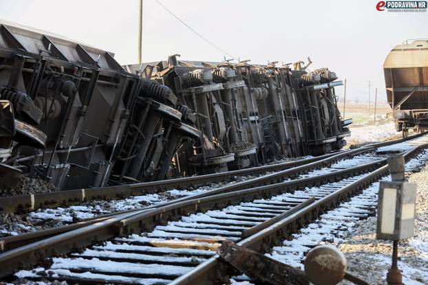 Vagoni iskočili iz tračnica blizu Koprivnice: Prevozio je kukuruz