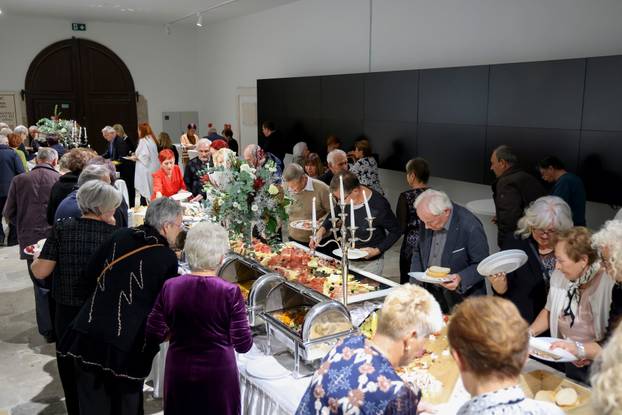 U Zadru održan Bal umirovljenika, zaplesao i ministar Šime Erlić