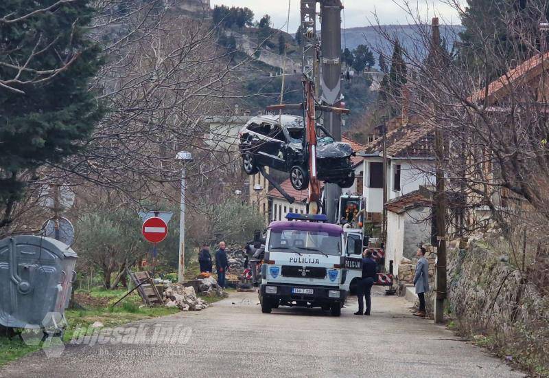 FOTO Izvukli džip i tijelo jednog od nestalih mladića kod Stoca. Nastavlja se potraga za drugim