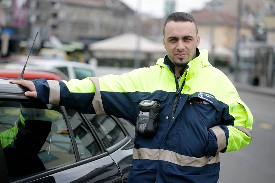 'Ne osjećam se kao junak': Iz automobila je spasio dijete (2)