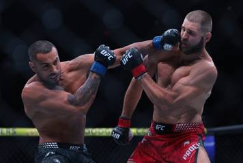 MMA: UFC 327- Prochazka vs Ulberg