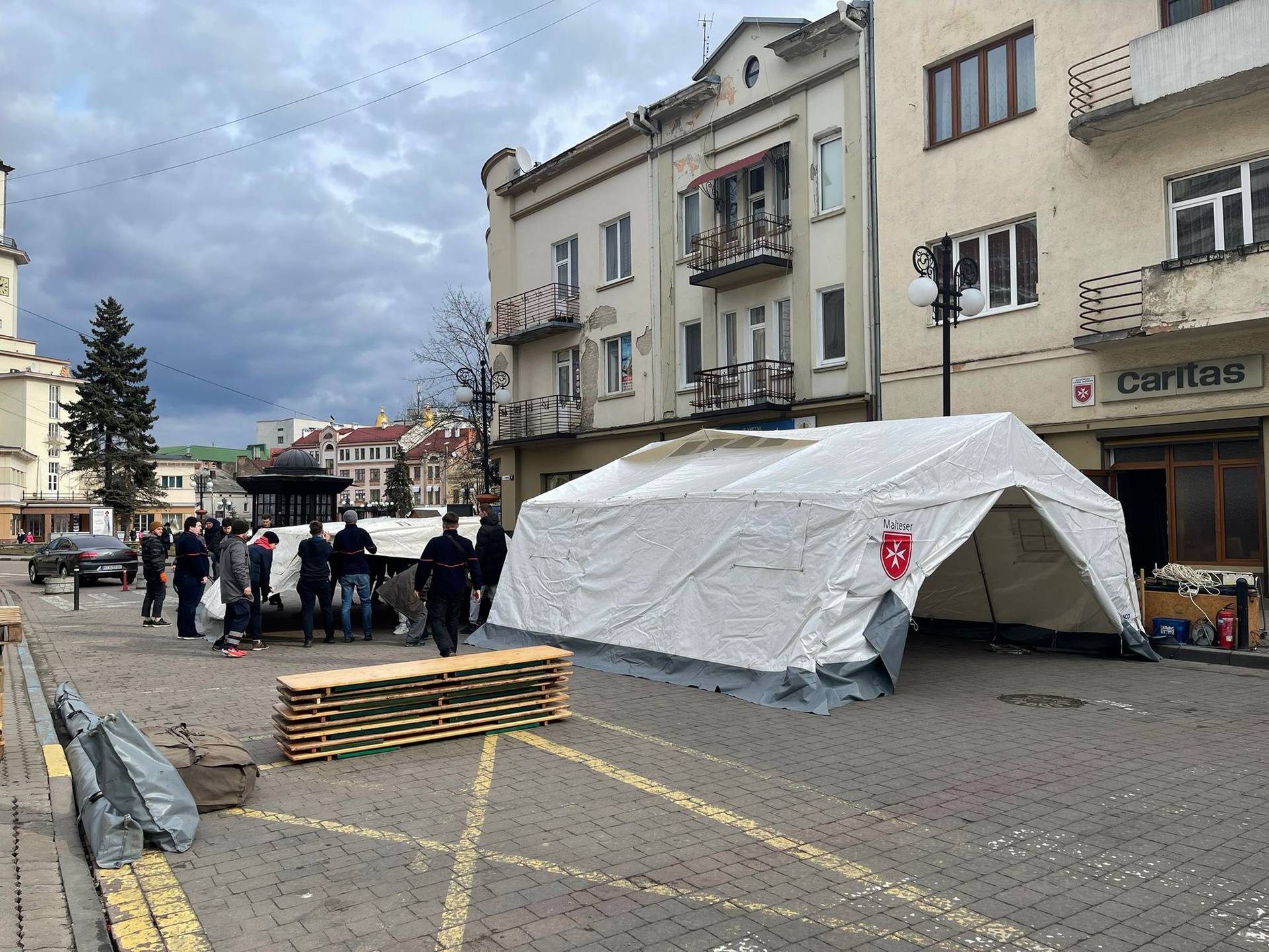 Hrvat Denis iz Ukrajine: 'Hotel je prepun izbjeglica, avioni su letjeli cijelu noć iznad grada...'