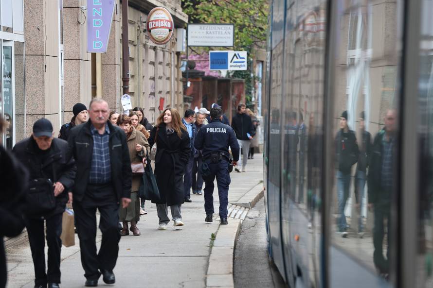 Zagreb: U Ilici zbog sudara tramvaja i autobusa zaustavljen tramvajski promet