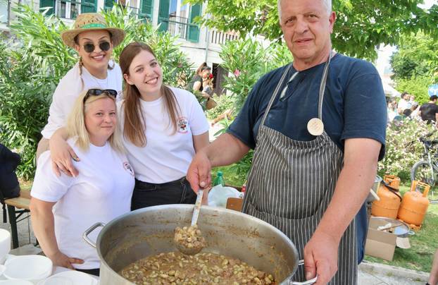 Kaštela: Najveća do sada “Fešta o boba”.