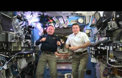 Na ISS-u Novu slavili 16 puta, ovako je jučer izgledala Zemlja
