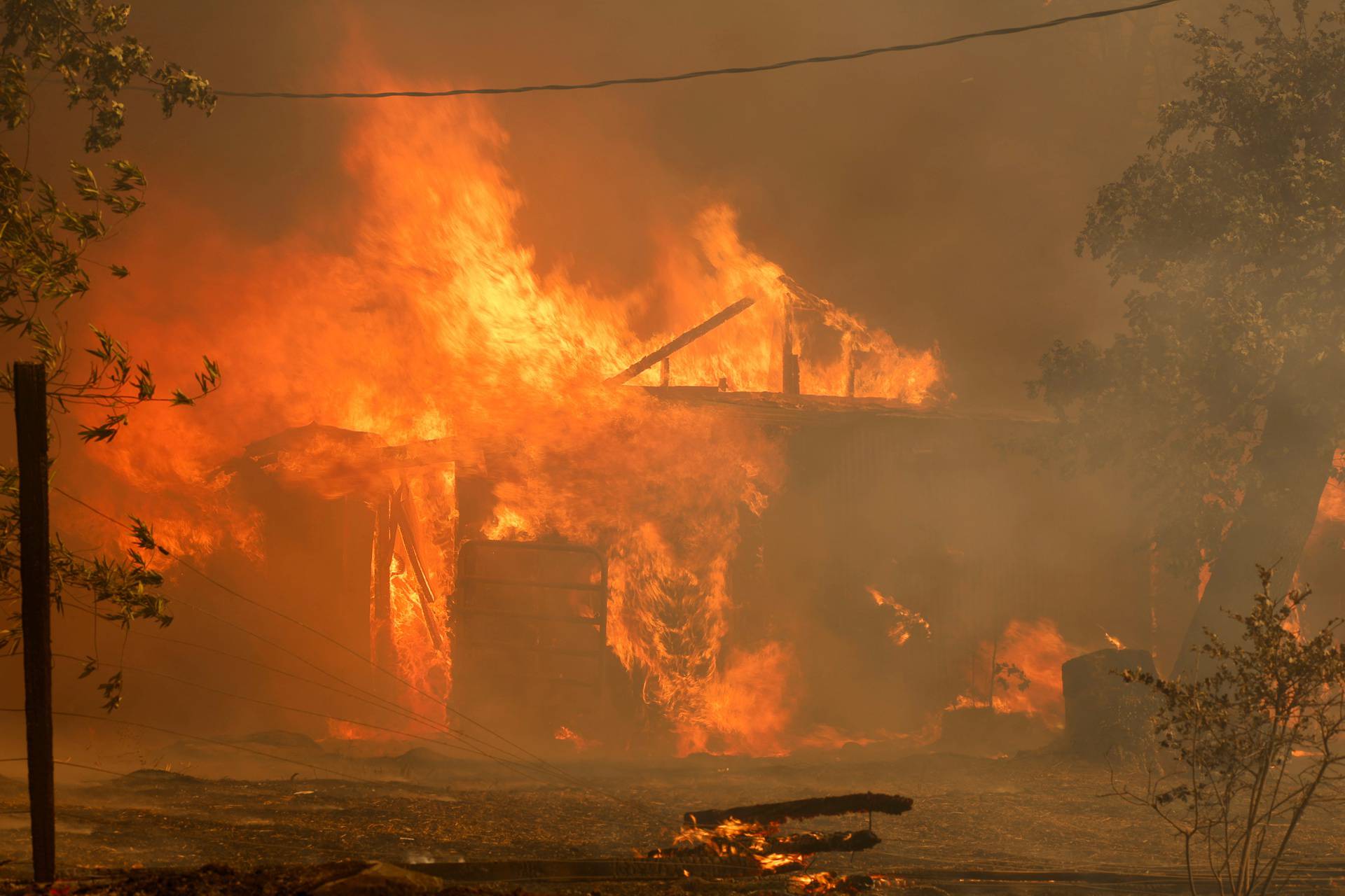 Wildfire northeast of Chico, California