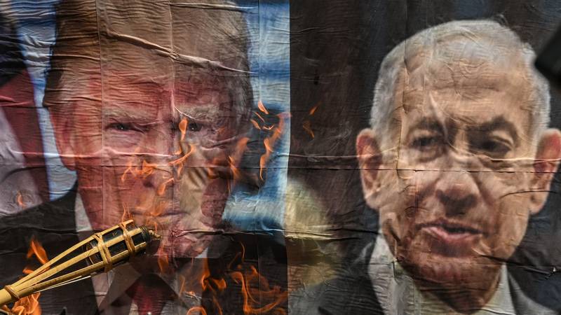 Traže ruke za rušenje luđaka: Za opoziv Trumpa su dvije opcije...