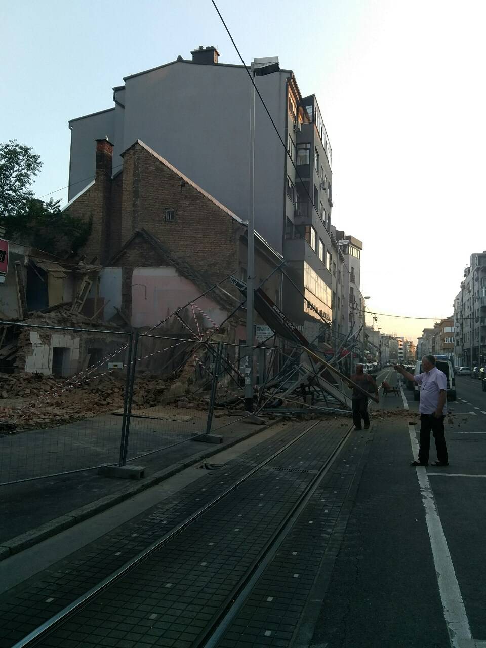 Srušila se skela na Trešnjevci, srećom nitko nije ozlijeđen